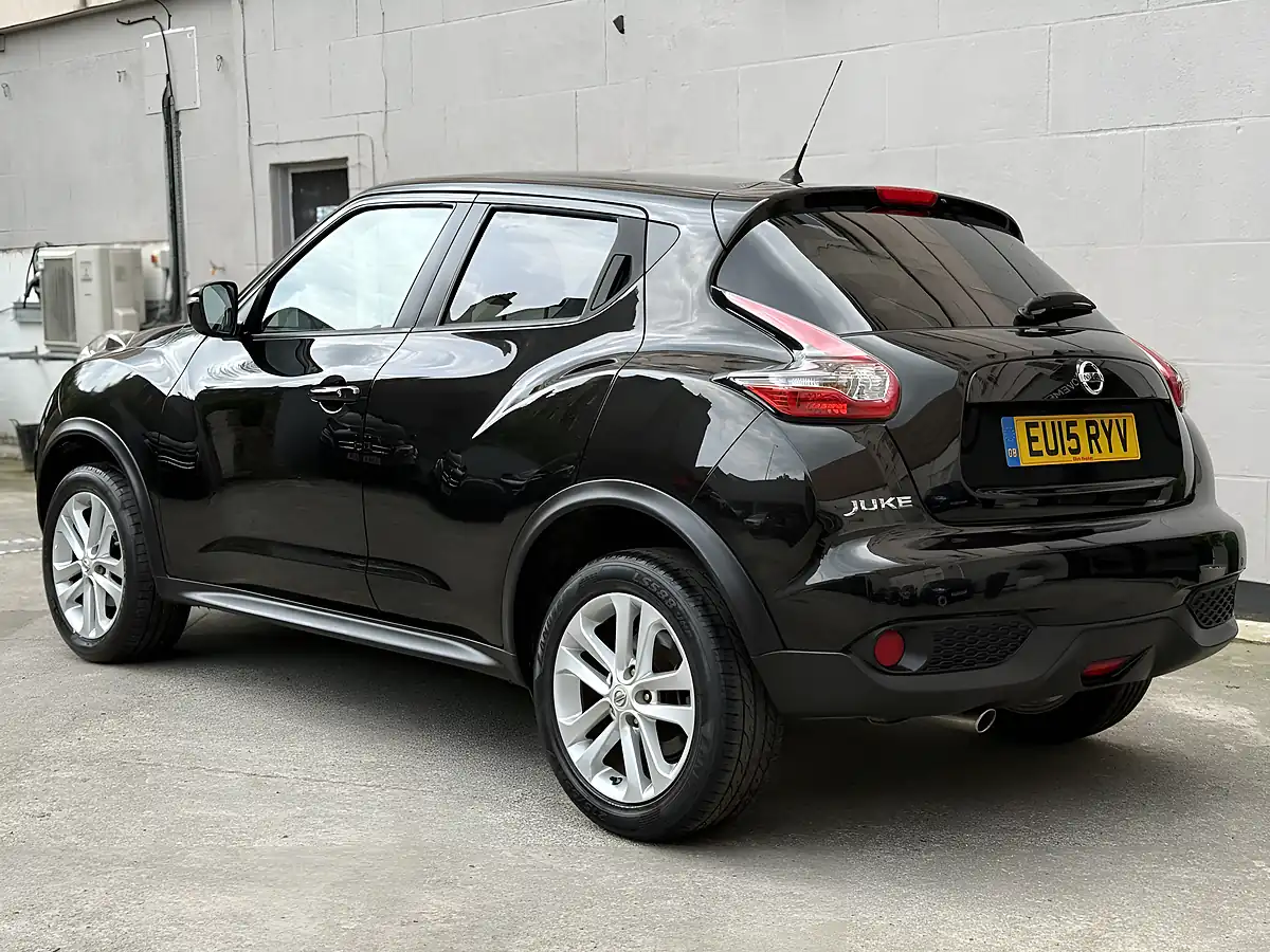 Used 2015 Nissan Juke Acenta Black - Interior and Exterior details 3