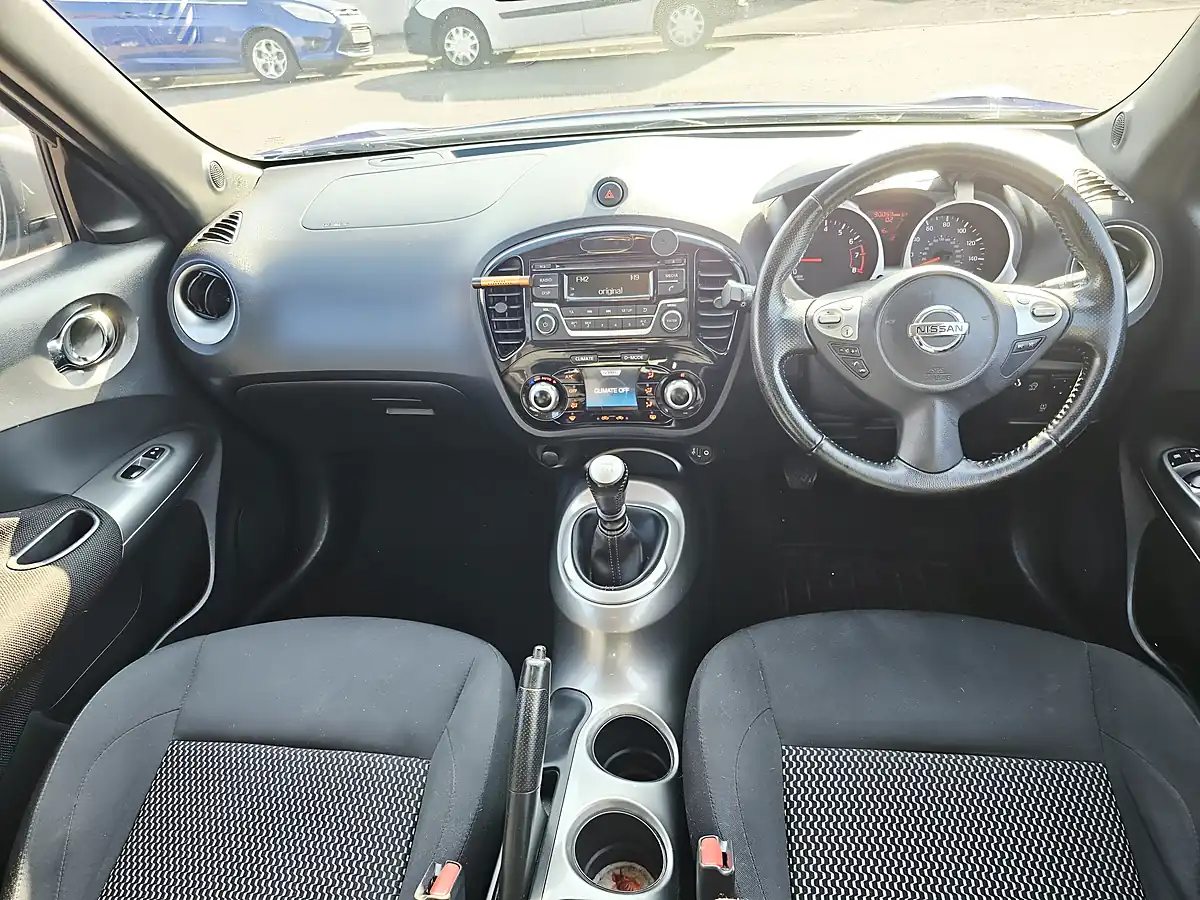 Used 2015 Nissan Juke Acenta Blue - Interior and Exterior details 10