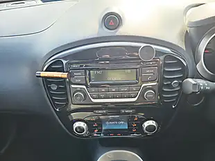 Used 2015 Nissan Juke Acenta Blue - Interior and Exterior details 13