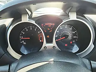 Used 2015 Nissan Juke Acenta Blue - Interior and Exterior details 14