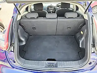 Used 2015 Nissan Juke Acenta Blue - Interior and Exterior details 7