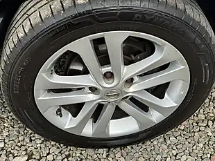 Used 2015 Nissan Juke Acenta Premium Black - Interior and Exterior details 16