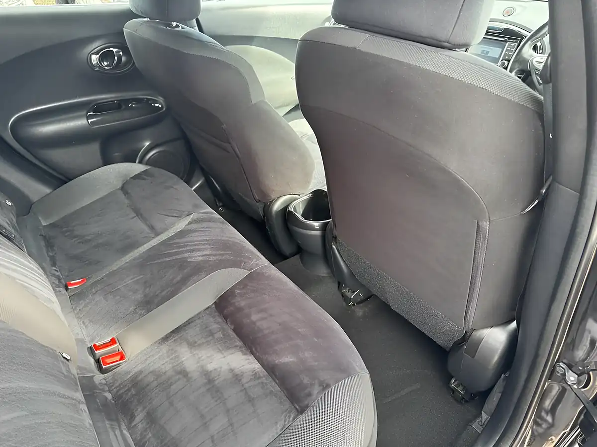 Used 2015 Nissan Juke Acenta Premium Black - Interior and Exterior details 19