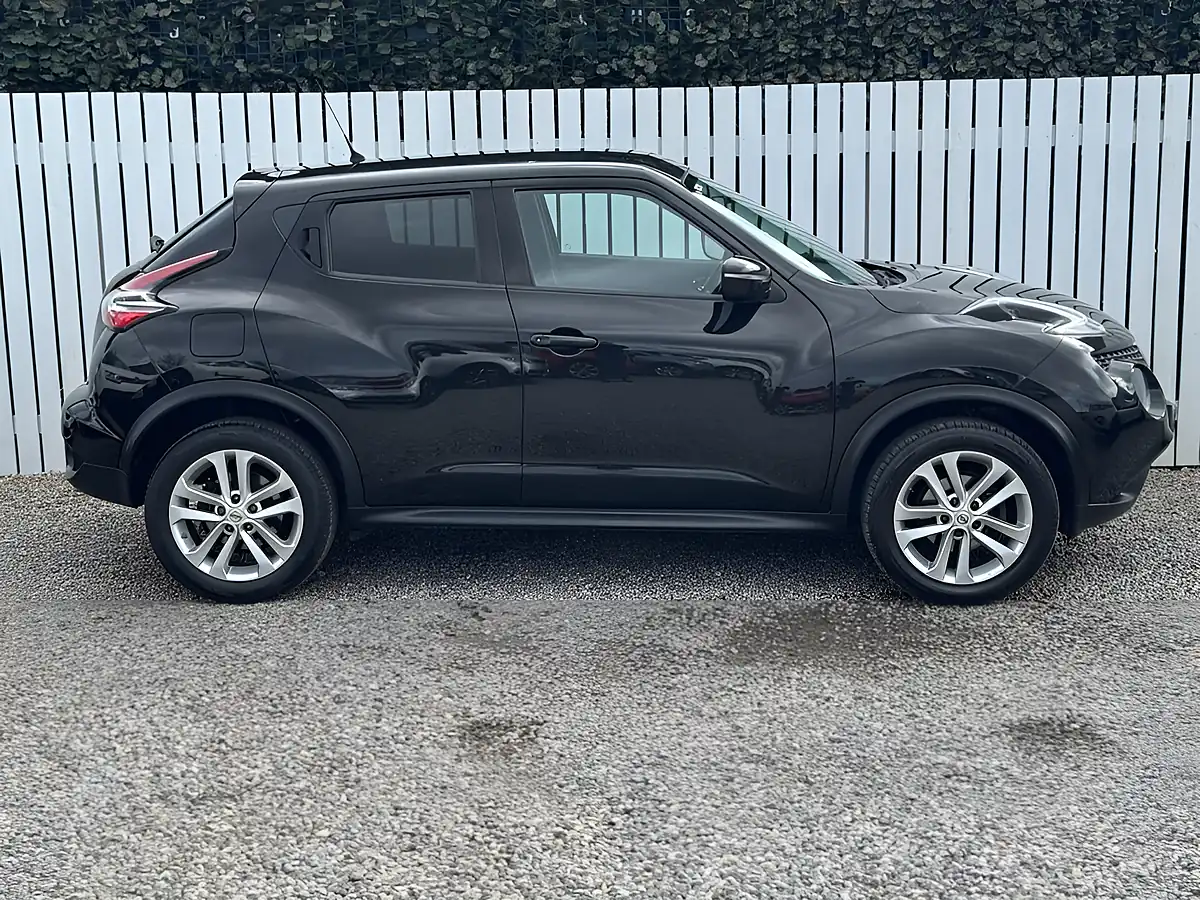 Used 2015 Nissan Juke Acenta Premium Black - Interior and Exterior details 7