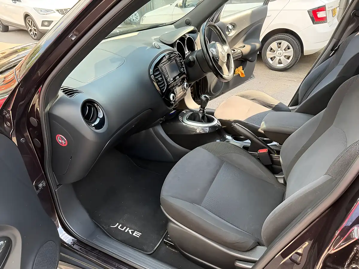 Used 2015 Nissan Juke Acenta Premium Black - Interior and Exterior details 11
