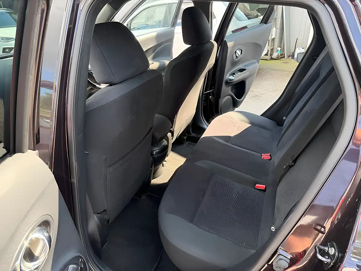 Used 2015 Nissan Juke Acenta Premium Black - Interior and Exterior details 12