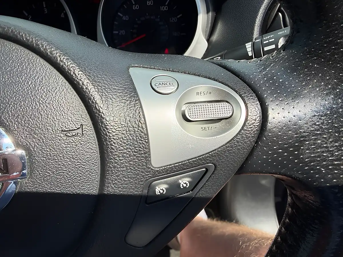 Used 2015 Nissan Juke Acenta Premium Black - Interior and Exterior details 16