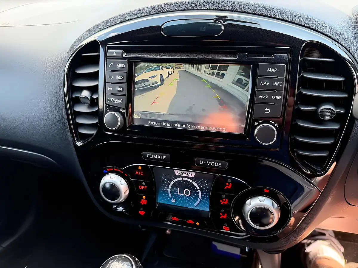 Used 2015 Nissan Juke Acenta Premium Black - Interior and Exterior details 20