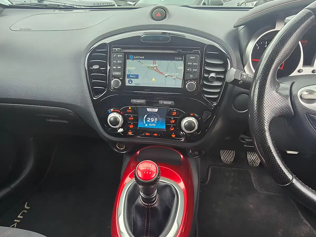 Used 2015 Nissan Juke Acenta Premium Black - Interior and Exterior details 11