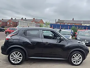 Used 2015 Nissan Juke Acenta Premium Black - Interior and Exterior details 8