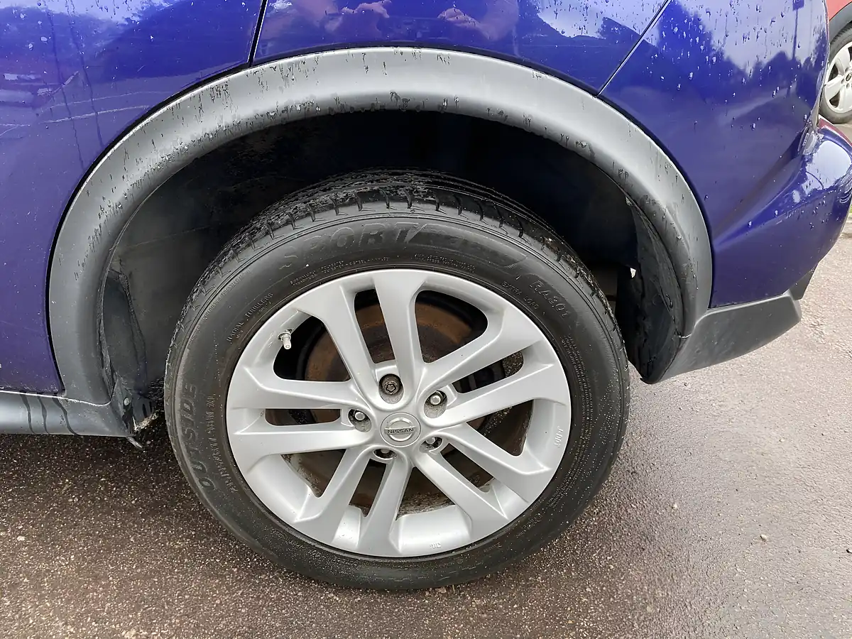 Used 2015 Nissan Juke Acenta Premium Blue - Interior and Exterior details 12