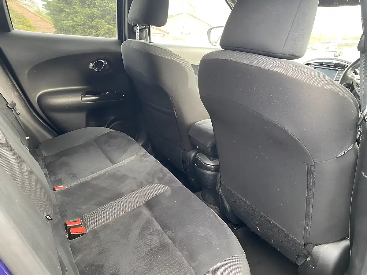 Used 2015 Nissan Juke Acenta Premium Blue - Interior and Exterior details 16