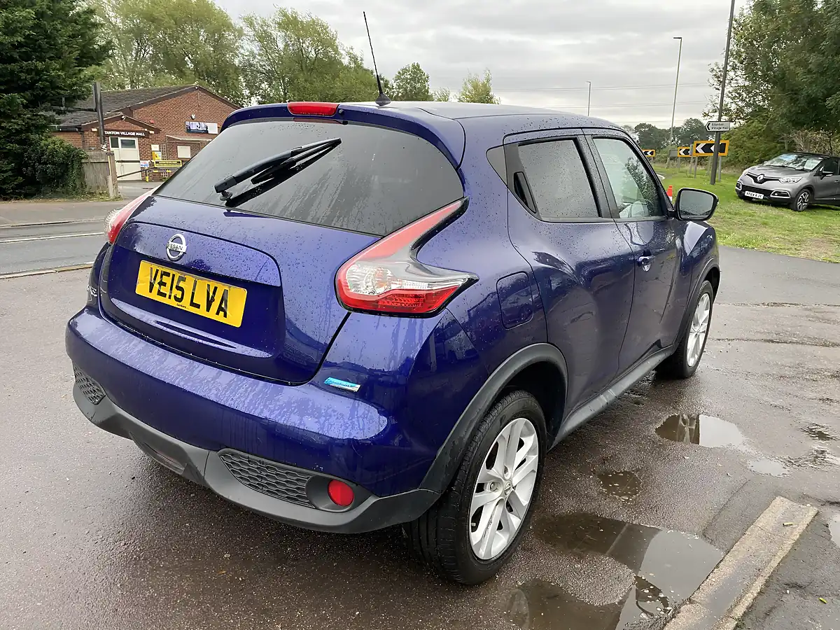 Used 2015 Nissan Juke Acenta Premium Blue - Interior and Exterior details 9