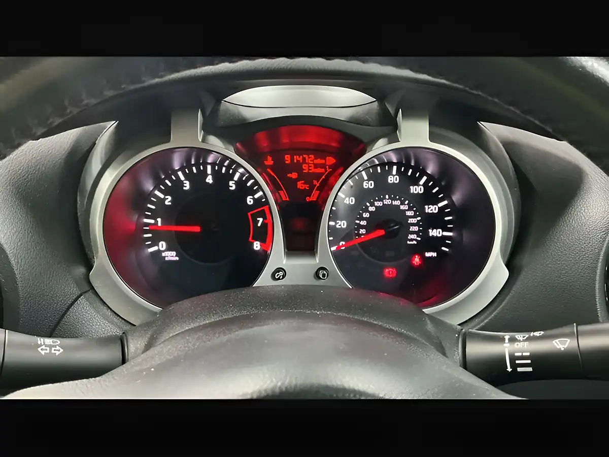 Used 2015 Nissan Juke Acenta Premium Grey - Interior and Exterior details 13