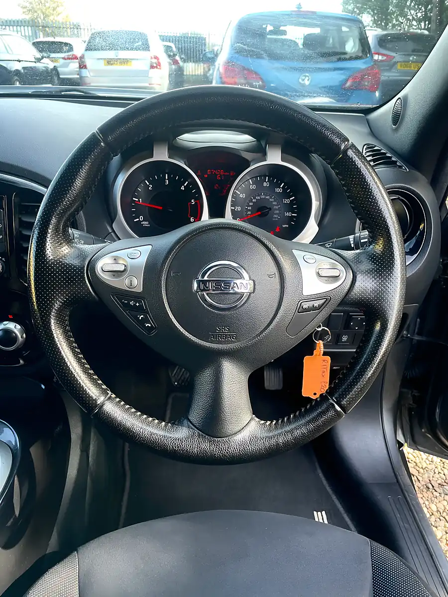 Used 2015 Nissan Juke Acenta Premium Grey - Interior and Exterior details 12
