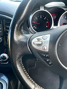 Used 2015 Nissan Juke Acenta Premium Grey - Interior and Exterior details 13