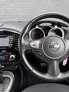 Used 2015 Nissan Juke Acenta Premium Ink Blue Pearl - Interior and Exterior details 14