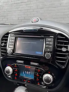 Used 2015 Nissan Juke Acenta Premium Ink Blue Pearl - Interior and Exterior details 18