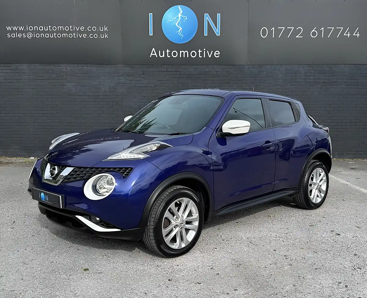 Used 2015 Nissan Juke Acenta Premium Ink Blue Pearl - Interior and Exterior details 7