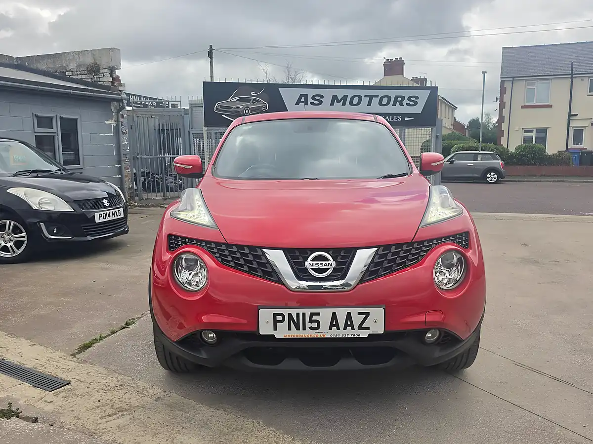 Used 2015 Nissan Juke Acenta Premium Red - Interior and Exterior details 2