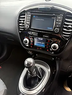 Used 2015 Nissan Juke Acenta Premium Red - Interior and Exterior details 10