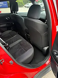Used 2015 Nissan Juke Acenta Premium Red - Interior and Exterior details 8