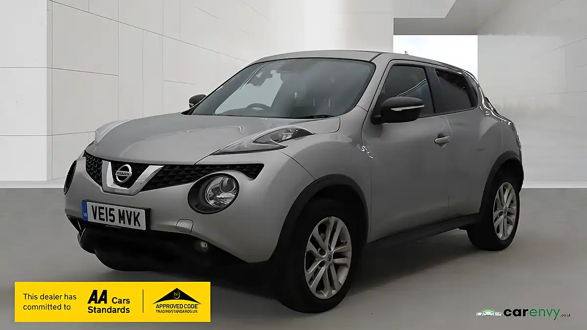 Used 2015 Nissan Juke Acenta Premium Silver - Interior and Exterior details 2