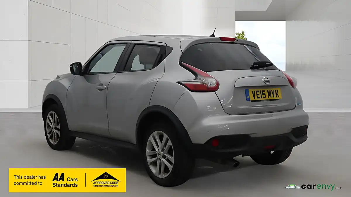 Used 2015 Nissan Juke Acenta Premium Silver - Interior and Exterior details 3