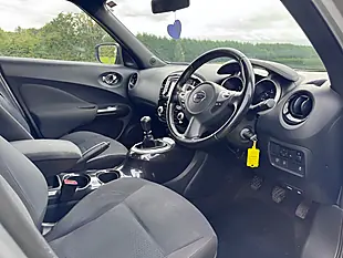 Used 2015 Nissan Juke Acenta Premium Silver - Interior and Exterior details 13