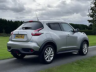 Used 2015 Nissan Juke Acenta Premium Silver - Interior and Exterior details 4