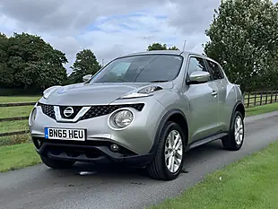 Used 2015 Nissan Juke Acenta Premium Silver - Interior and Exterior details 9
