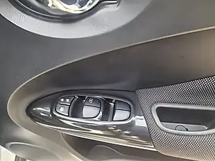 Used 2015 Nissan Juke Acenta Premium White - Interior and Exterior details 10