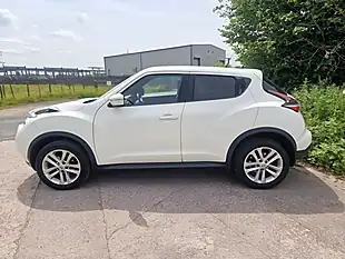 Used 2015 Nissan Juke Acenta Premium White - Interior and Exterior details 5