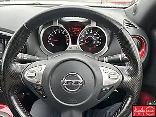 Used 2015 Nissan Juke Acenta Premium White - Interior and Exterior details 15