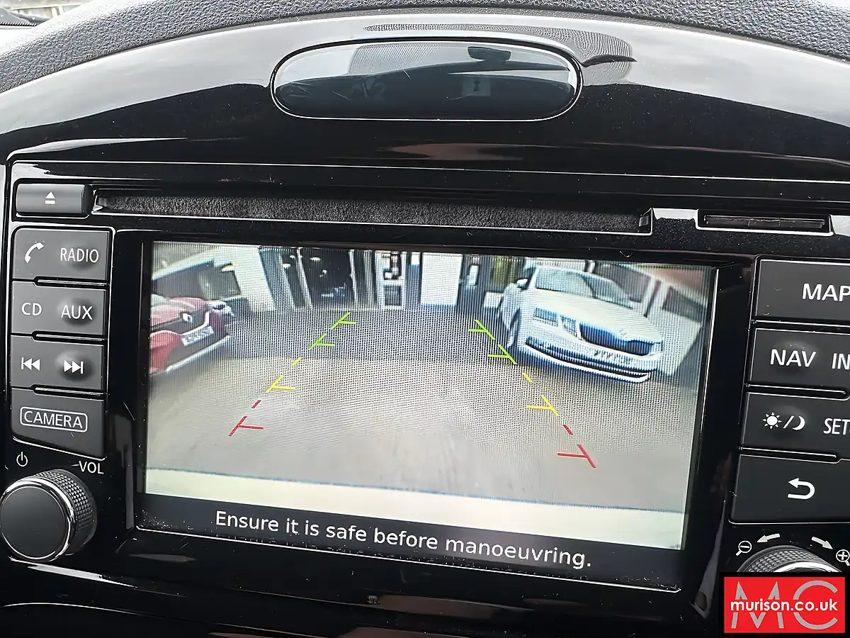 Used 2015 Nissan Juke Acenta Premium White - Interior and Exterior details 20
