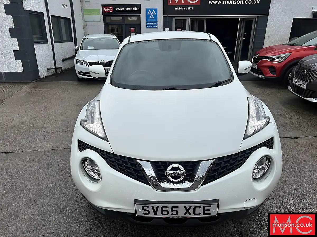 Used 2015 Nissan Juke Acenta Premium White - Interior and Exterior details 5