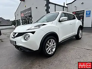 Used 2015 Nissan Juke Acenta Premium White - Interior and Exterior details 7