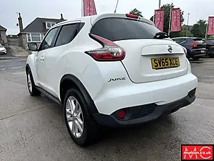 Used 2015 Nissan Juke Acenta Premium White - Interior and Exterior details 9