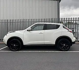 Used 2015 Nissan Juke Acenta Premium White - Interior and Exterior details 8