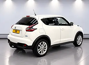 Used 2015 Nissan Juke Acenta Premium White - Interior and Exterior details 2
