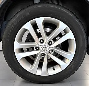 Used 2015 Nissan Juke Acenta Premium White - Interior and Exterior details 20