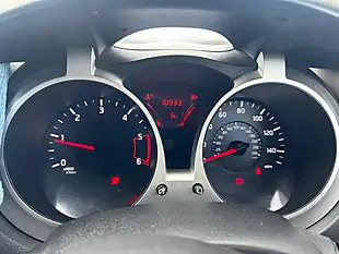 Used 2015 Nissan Juke Acenta Premium White - Interior and Exterior details 10