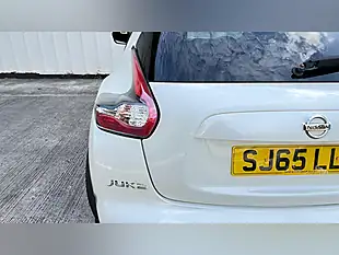 Used 2015 Nissan Juke Acenta Premium White - Interior and Exterior details 14
