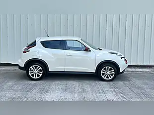 Used 2015 Nissan Juke Acenta Premium White - Interior and Exterior details 15