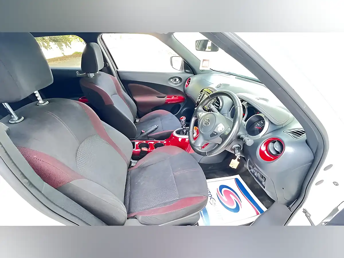 Used 2015 Nissan Juke Acenta Premium White - Interior and Exterior details 20