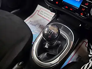 Used 2015 Nissan Juke Acenta Premium Yellow - Interior and Exterior details 11