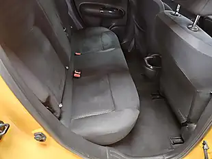 Used 2015 Nissan Juke Acenta Premium Yellow - Interior and Exterior details 16