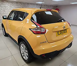 Used 2015 Nissan Juke Acenta Premium Yellow - Interior and Exterior details 7
