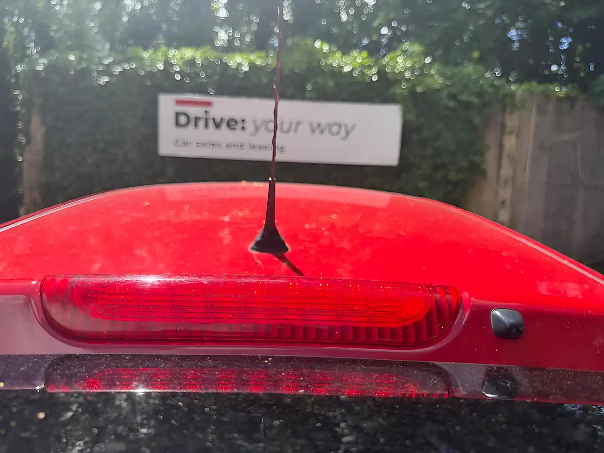 Used 2015 Nissan Juke Acenta Red - Interior and Exterior details 11