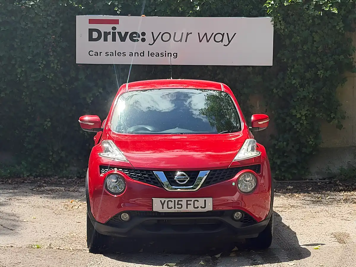 Used 2015 Nissan Juke Acenta Red - Interior and Exterior details 2